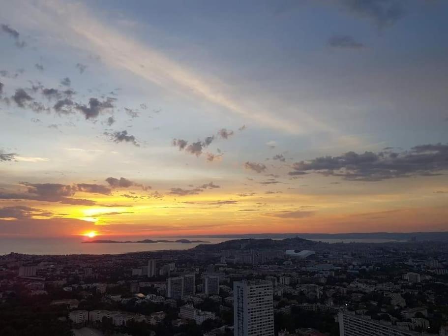Superbe Appartement 2 Chambres Avec Vue Sur La Mer Et La Montagne Marsiglia Esterno foto